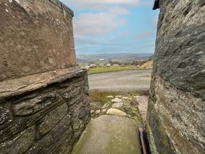 Photo 16- click for photo gallery